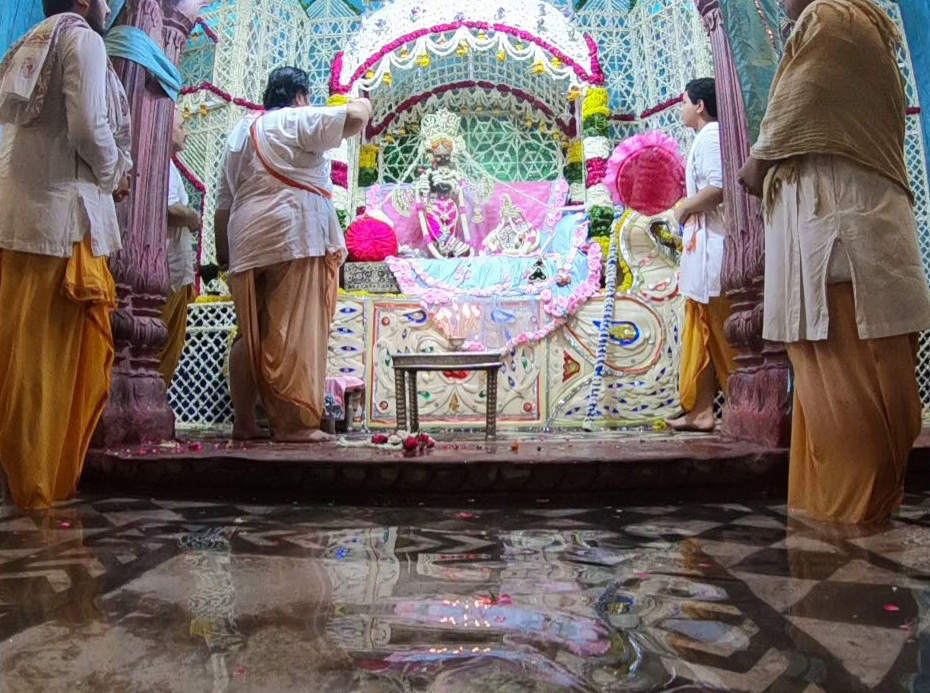 banke bihari temple